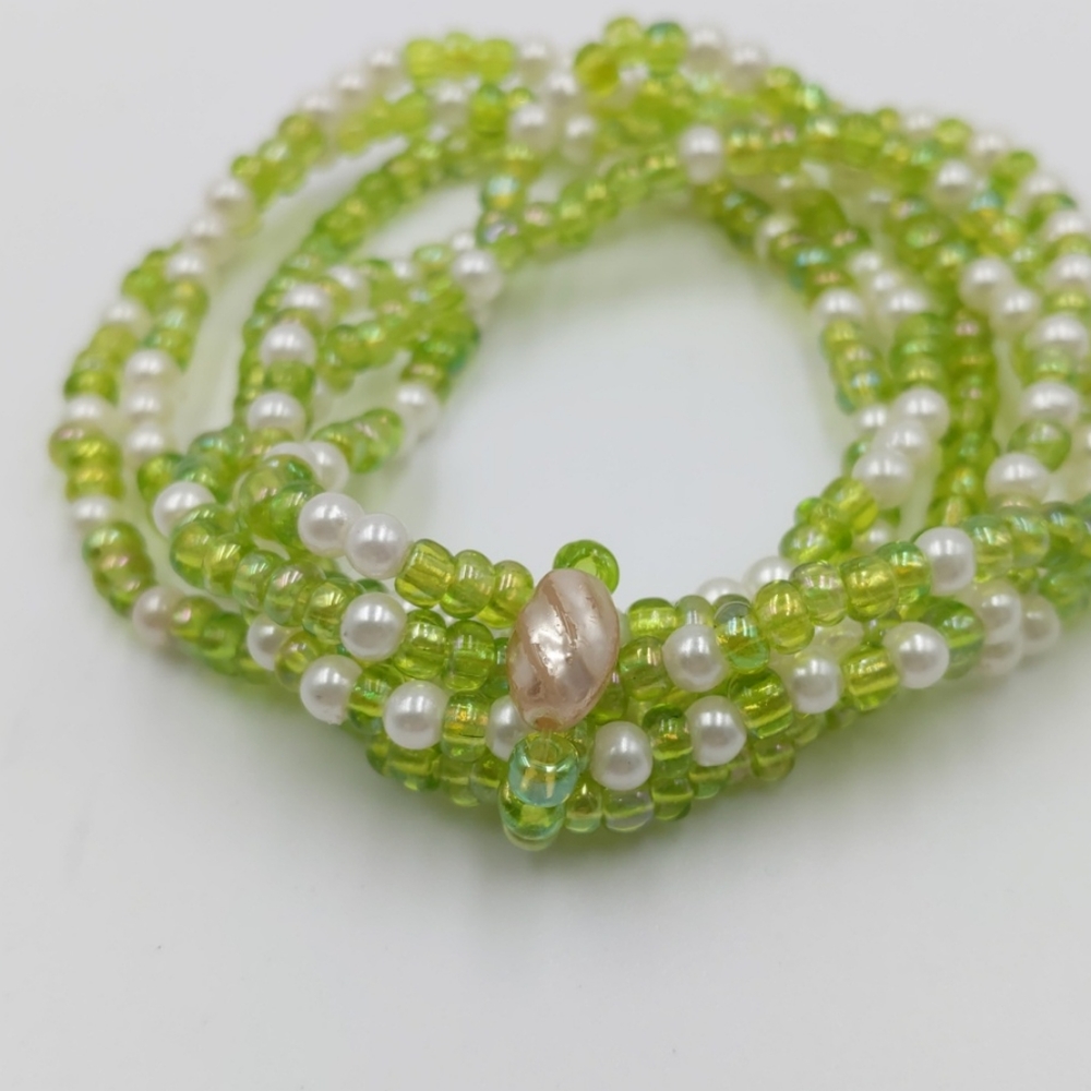 Multi-strand bracelet - Picture 2 of 2